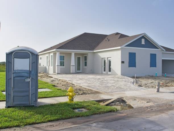 Best Luxury portable toilet rental  in Westport, IN